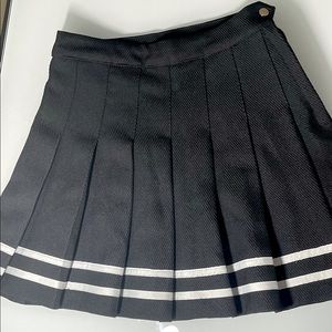 Black, divided, H&M skirt